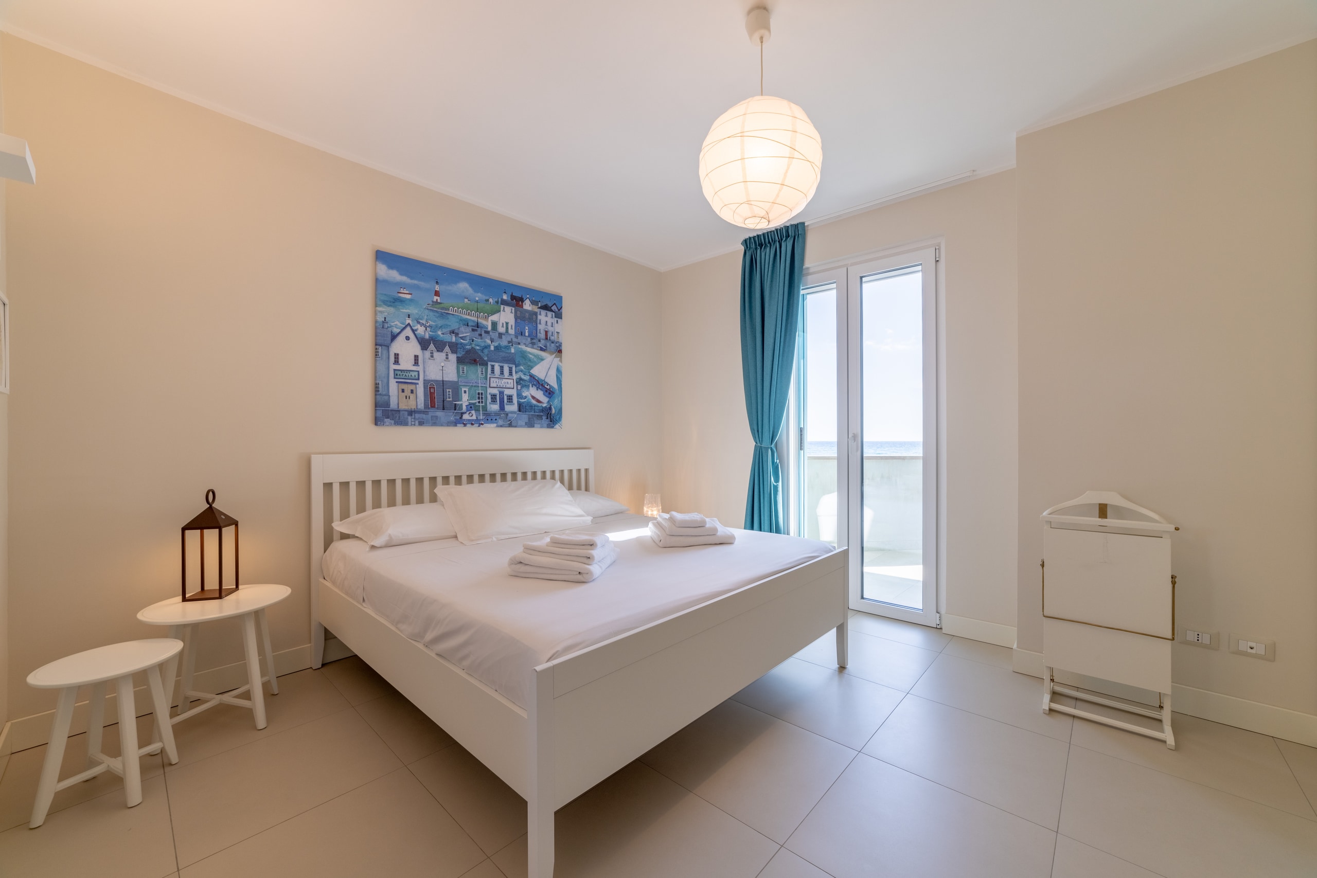 Camera matrimoniale vista mare - Suites Esterina Civitavecchia