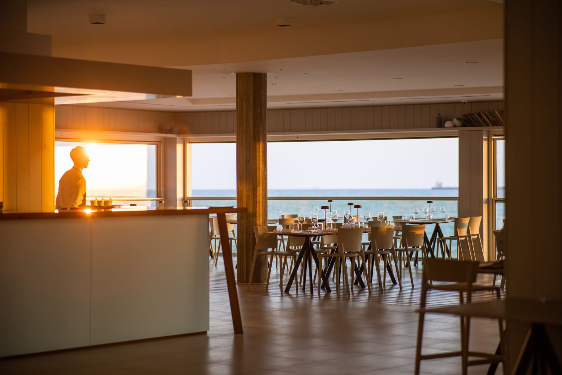 Ristorante di pesce al piano terra - Civitavecchia